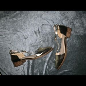 Nine West Nanda Gold T-Strap D’orsay